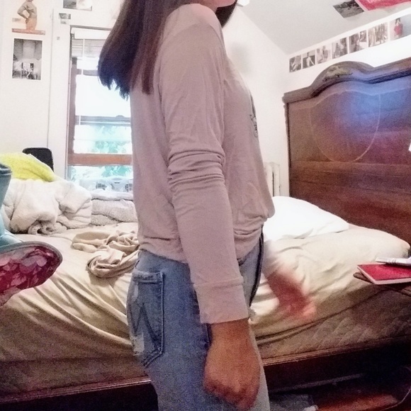 Long Sleeve Sunset Tee - Picture 5 of 6